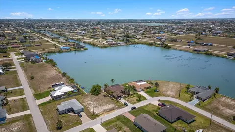 300 NW 12th Ln, Cape Coral, FL 33993