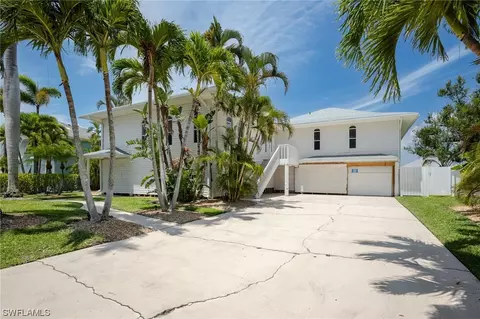 18116 Deep Passage Ln, Fort Myers Beach, FL 33931