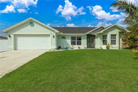 1105 NE 18th Ter, Cape Coral, FL 33909