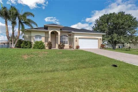 102 NW 29th Ave, Cape Coral, FL 33993