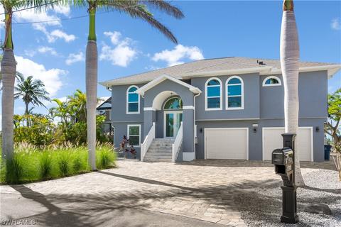 17910 Palm Cir, Fort Myers Beach, FL 33931