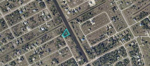 377 Paulcrest Ave, Lehigh Acres, FL 33974
