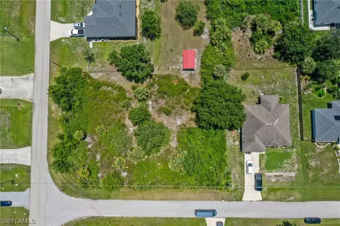 6103 Holt Ct, Fort Myers, FL 33905