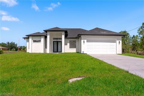 728 Andover Ave S, Lehigh Acres, FL 33974