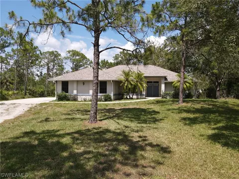 18910 River Estates Ln, Alva, FL 33920