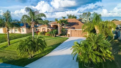 816 Chapel Ave, Lehigh Acres, FL 33971