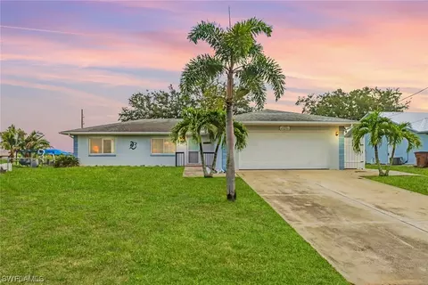 4906 7th St W, Lehigh Acres, FL 33971