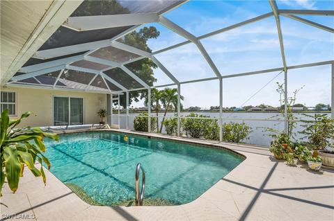 3527 SW 5th Pl, Cape Coral, FL 33914