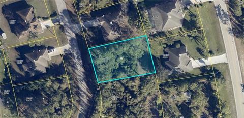 705 Dauphine Ave S, Lehigh Acres, FL 33974