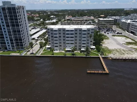 1900 Clifford St #203, Fort Myers, FL 33901