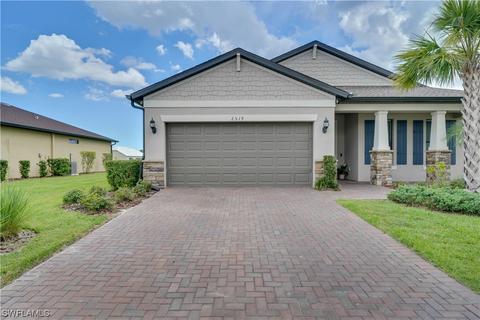 2519 Marton Oak Blvd, North Port, FL 34289