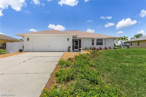 5124 Beecher St, Lehigh Acres, FL 33971