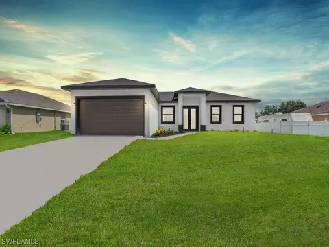 4016 27th St SW, Lehigh Acres, FL 33976