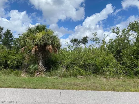 7434 Sioux St, Port Charlotte, FL 33981