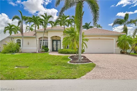 3105 SE 19th Ave, Cape Coral, FL 33904