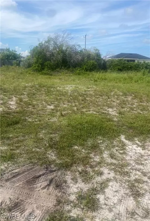 5011 Baron St, Lehigh Acres, FL 33971
