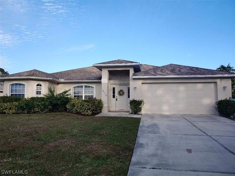 913 SW 6th Pl, Cape Coral, FL 33991