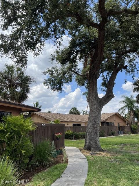 17316 Timber Oak Ln, Fort Myers, FL 33908