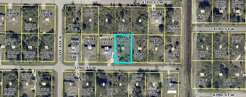 3106 42nd St W, Lehigh Acres, FL 33971