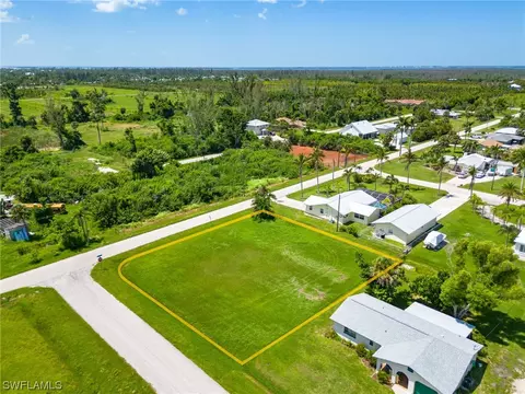 15715 Missouri St, Bokeelia, FL 33922