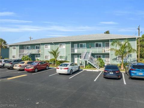 140 Cypress Way E #604, Naples, FL 34110