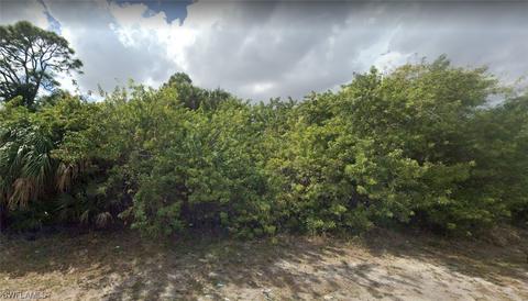 101 Colin Ave N, Lehigh Acres, FL 33971