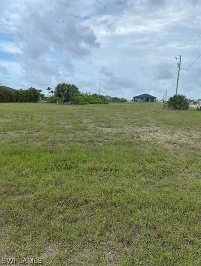 3046 NW 41st Pl, Cape Coral, FL 33993