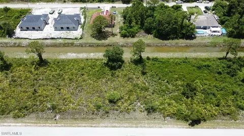 456-458 Lotus Ave S, Lehigh Acres, FL 33974