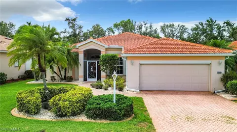 2040 Rio Nuevo Dr, North Fort Myers, FL 33917