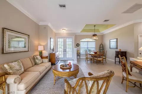 5327 Agualinda Blvd, Cape Coral, FL 33914