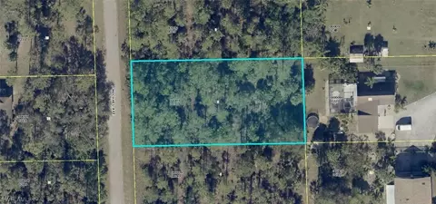 818 Michael Ave, Lehigh Acres, FL 33936