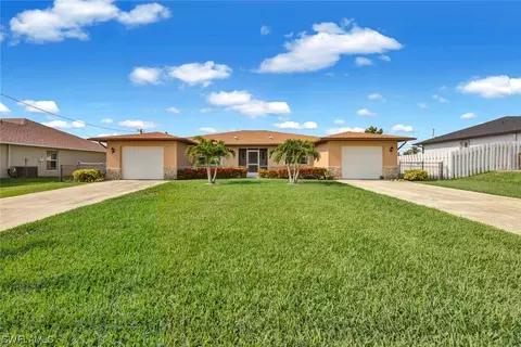 836 Trafalgar Pkwy, Cape Coral, FL 33991