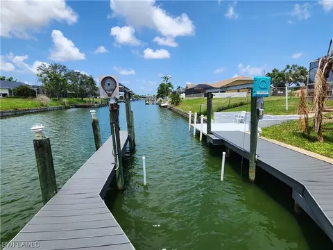 1302 SE 15th Ter, Cape Coral, FL 33990