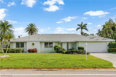 1585 Manchester Blvd, Fort Myers, FL 33919