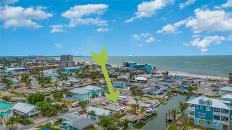 163 Primo Dr, Fort Myers Beach, FL 33931