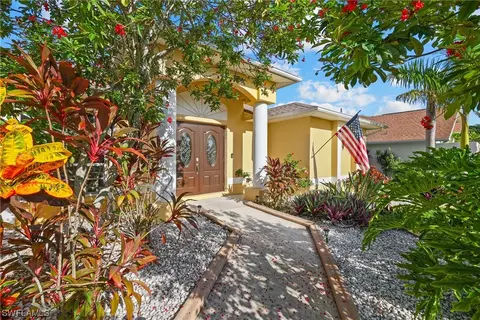 3618 SE 2nd Ave, Cape Coral, FL 33904