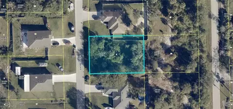 6074 Latimer Ave, Fort Myers, FL 33905