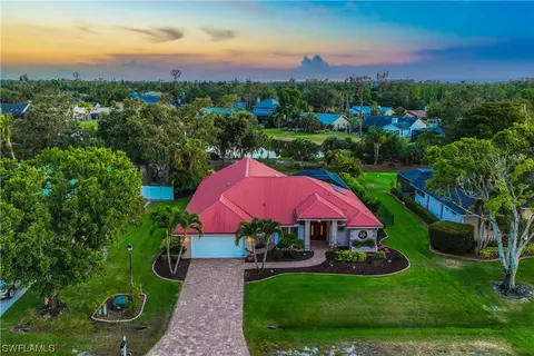 6548 Kestrel Cir, Fort Myers, FL 33966