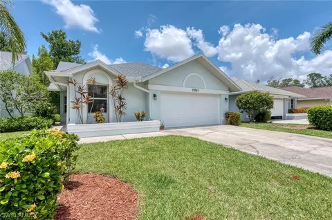 13561 Admiral Ct, Fort Myers, FL 33912