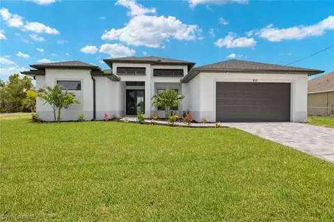 613 SW 11th Ct, Cape Coral, FL 33991