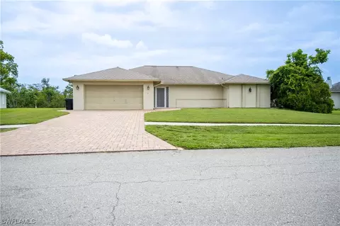 4210 Glasgow Ct, North Fort Myers, FL 33903