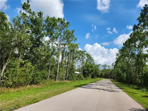 4020 River Grove Ln, Fort Myers, FL 33905