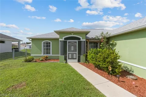 3913 12th St W, Lehigh Acres, FL 33971