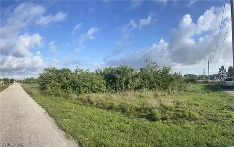 4114 20th St SW, Lehigh Acres, FL 33976
