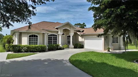 642 Parkdale Blvd, Lehigh Acres, FL 33974