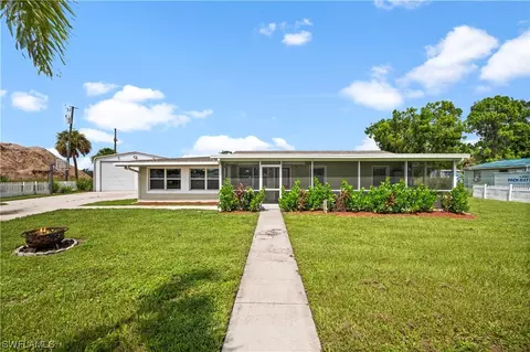 6990 School Ln, Fort Myers, FL 33905