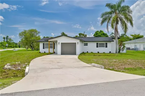 11 Illinois Rd, Lehigh Acres, FL 33936