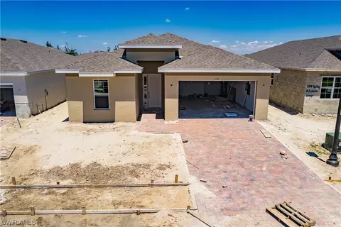 234 Spring Hill Lake Loop, Cape Coral, FL 33993