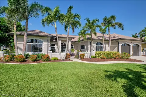 11973 Prince Charles Ct, Cape Coral, FL 33991