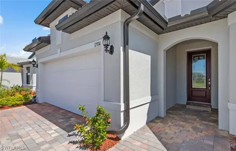 17114 Oakstead Dr, Alva, FL 33920